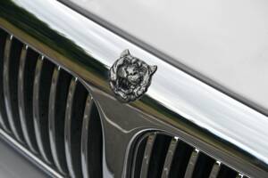 Immagine 24/50 di Jaguar XJ 8 Executive (2002)