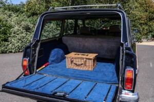 Bild 29/44 von Jeep Grand Wagoneer (1988)