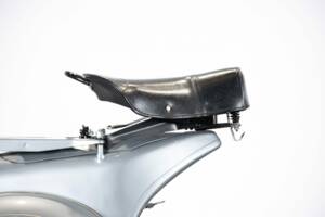 Image 21/45 de Piaggio Vespa 150 (1958)