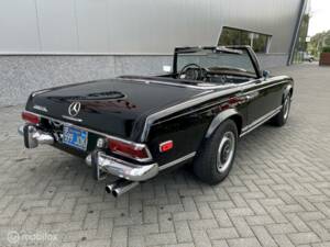 Image 6/10 of Mercedes-Benz 280 SL (1968)