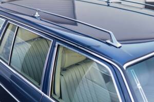 Bild 17/36 von Mercedes-Benz 280 TE (1981)