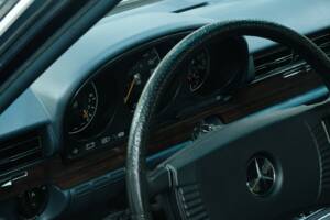 Image 25/50 de Mercedes-Benz 450 SE (1973)