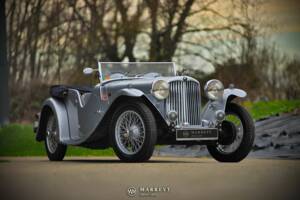 Image 1/22 of AC Six 16/80 (1936)