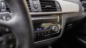 Bild 14/23 von BMW 118i (2018)