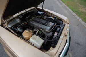 Bild 30/39 von Mercedes-Benz 280 SL (1984)