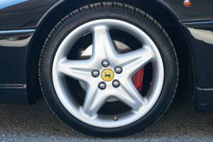 Bild 8/29 von Ferrari F 355 F1 (1998)