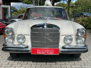 Imagen 4/20 de Mercedes-Benz 220 SE b (1965)