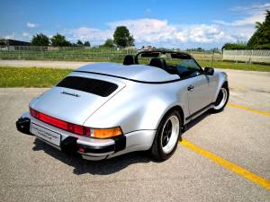 Image 3/31 of Porsche 911 Speedster 3.2 (1989)