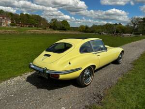 Imagen 11/39 de Jaguar E-Type V12 (2+2) (1972)