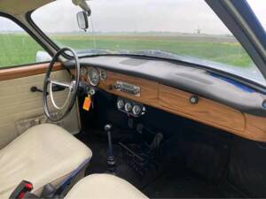 Image 2/8 of Volkswagen Karmann Ghia 1600 (1970)