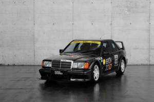 Imagen 4/50 de Mercedes-Benz 190 E 2.5-16 Evolution II (1990)