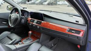 Immagine 33/62 di ALPINA B5 (2007)