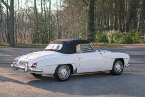 Image 15/42 of Mercedes-Benz 190 SL (1961)