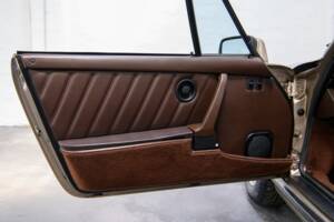 Image 12/36 of Porsche 911 Carrera 3.2 (1984)