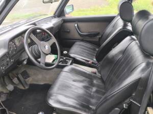 Image 6/22 of BMW 323i (1982)