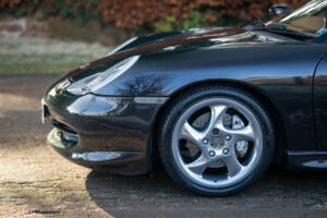 Afbeelding 6/10 van Porsche 911 Carrera 4 &quot;Millenium-Edition&quot; (2000)