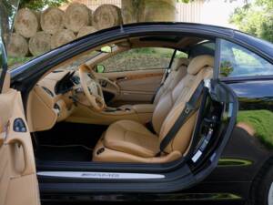 Bild 13/40 von Mercedes-Benz SL 65 AMG (2005)