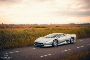 Immagine 9/14 di Jaguar XJ 220 (1993)
