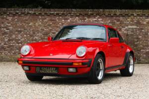 Bild 1/50 von Porsche 911 Carrera 3.2 (1988)