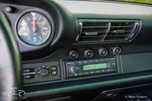 Image 42/63 of Porsche 911 Carrera (1996)