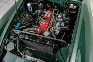 Image 38/50 de MG MGB GT (1966)