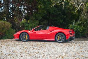 Bild 7/43 von Ferrari F8 Spider (2020)