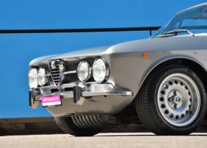 Image 21/24 of Alfa Romeo 1750 GT Veloce (1971)