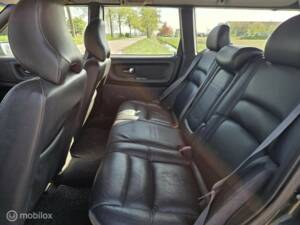 Image 22/37 of Volvo V 70 2.4 (2000)