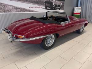 Afbeelding 8/19 van Jaguar E-Type 4.2 (1967)