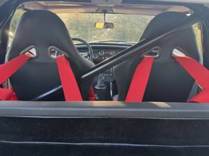 Image 13/18 of MG MGB GT V8 (1970)