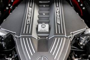 Image 22/40 of Mercedes-Benz SLS AMG Roadster (2011)