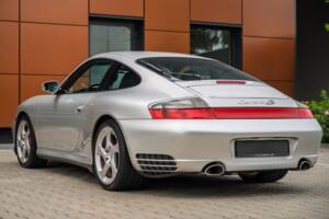Afbeelding 25/73 van Porsche 911 Carrera 4S (2002)
