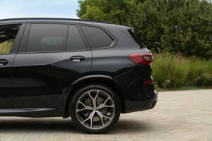 Bild 19/50 von BMW X5 M50d (2019)
