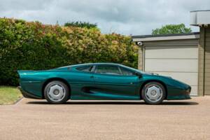 Bild 5/50 von Jaguar XJ 220 (1994)