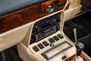 Bild 57/70 von Aston Martin V8 Vantage Volante X-Pack (1989)
