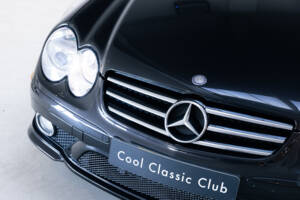 Bild 31/43 von Mercedes-Benz SL 55 AMG (2007)