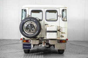 Image 13/50 of Toyota Land Cruiser BJ 40 (1977)