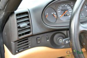 Bild 38/50 von Porsche 968 (1992)