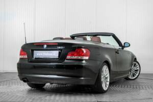 Image 43/50 de BMW 120i (2008)