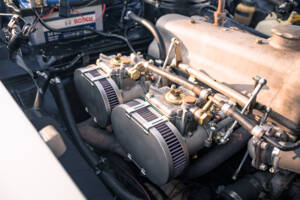 Image 37/42 of Mercedes-Benz 190 SL (1961)