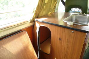 Bild 84/126 von Volkswagen T2b Westfalia (1973)