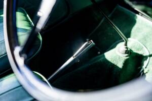 Image 43/50 of Morris Eight (1937)