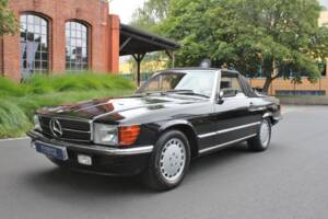Image 2/20 de Mercedes-Benz 500 SL (1986)