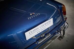 Imagen 36/100 de Ferrari 250 GT 2+2 (1963)