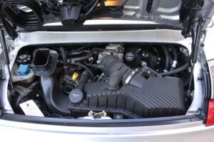 Bild 8/17 von Porsche 911 Carrera 4 (2004)