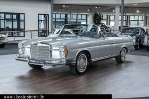 Image 1/15 de Mercedes-Benz 280 SE 3,5 (1971)