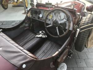 Image 24/28 of Riley 12&#x2F;4 Special (1937)