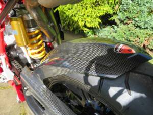 Bild 44/48 von Ducati 749 R (2005)