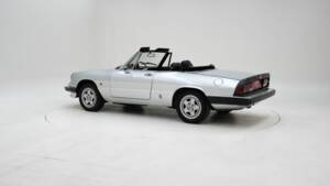 Image 4/15 of Alfa Romeo 2000 Spider (1984)