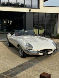 Immagine 15/22 di Jaguar E-Type 3.8 Flat Floor (1961)